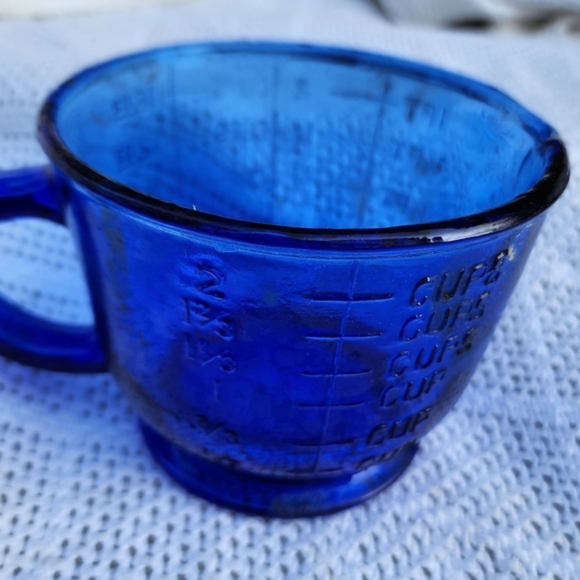 Vintage Cobalt Blue Glass Measuring cup - Picture 2 of 8